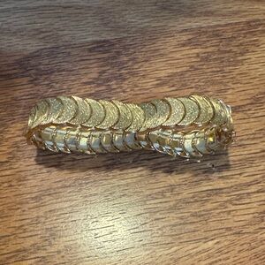 Elegant Gold Leaf Bracelet